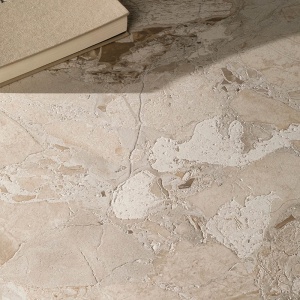 Breccia Installation